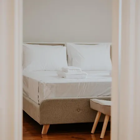 Deko Venizelou Apartment